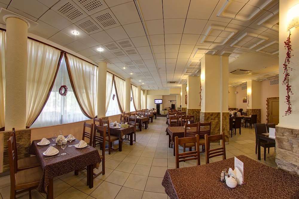 Holosiyvsky Hotel Kyiv Restaurant photo